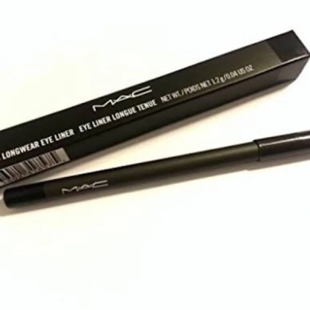 MAC Cosmetics Longwear Eye Liner Pencil - Definedly Black